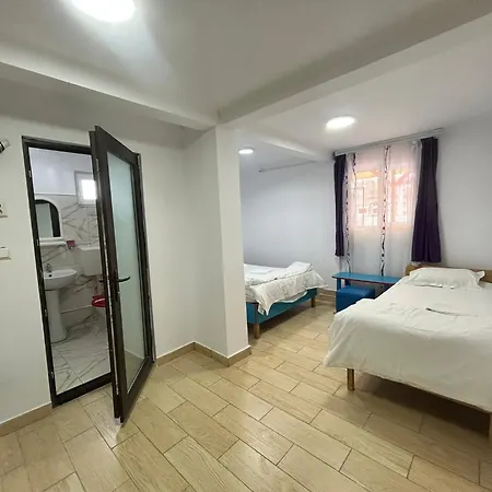 De Inchiriat Doriana 3*