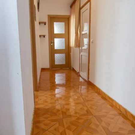 De închiriat Doriana 3*